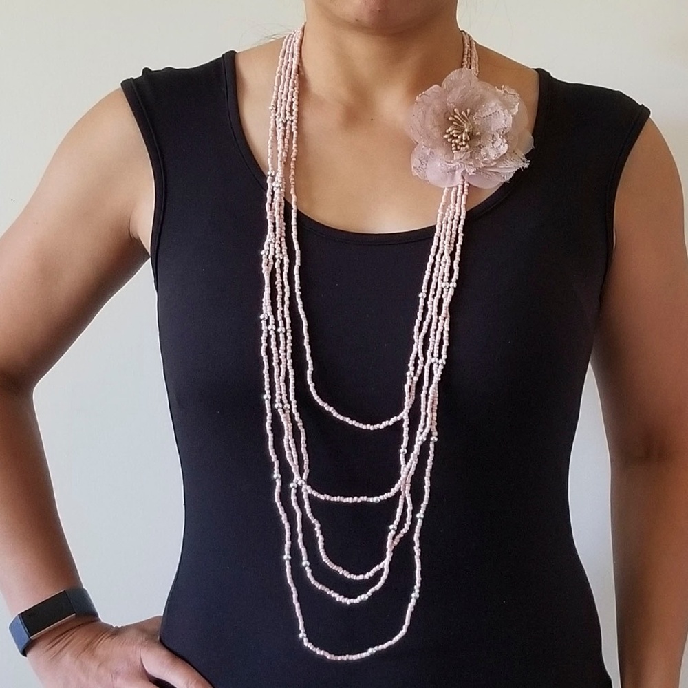 NWT Pink beaded necklace with flower pin